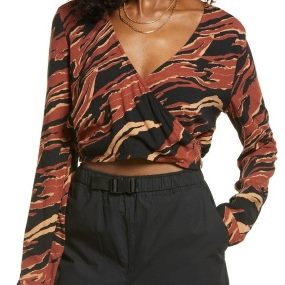 NWT BP. Wrap Front Crop Top Brown Burnout Tiger Stripe sz Small